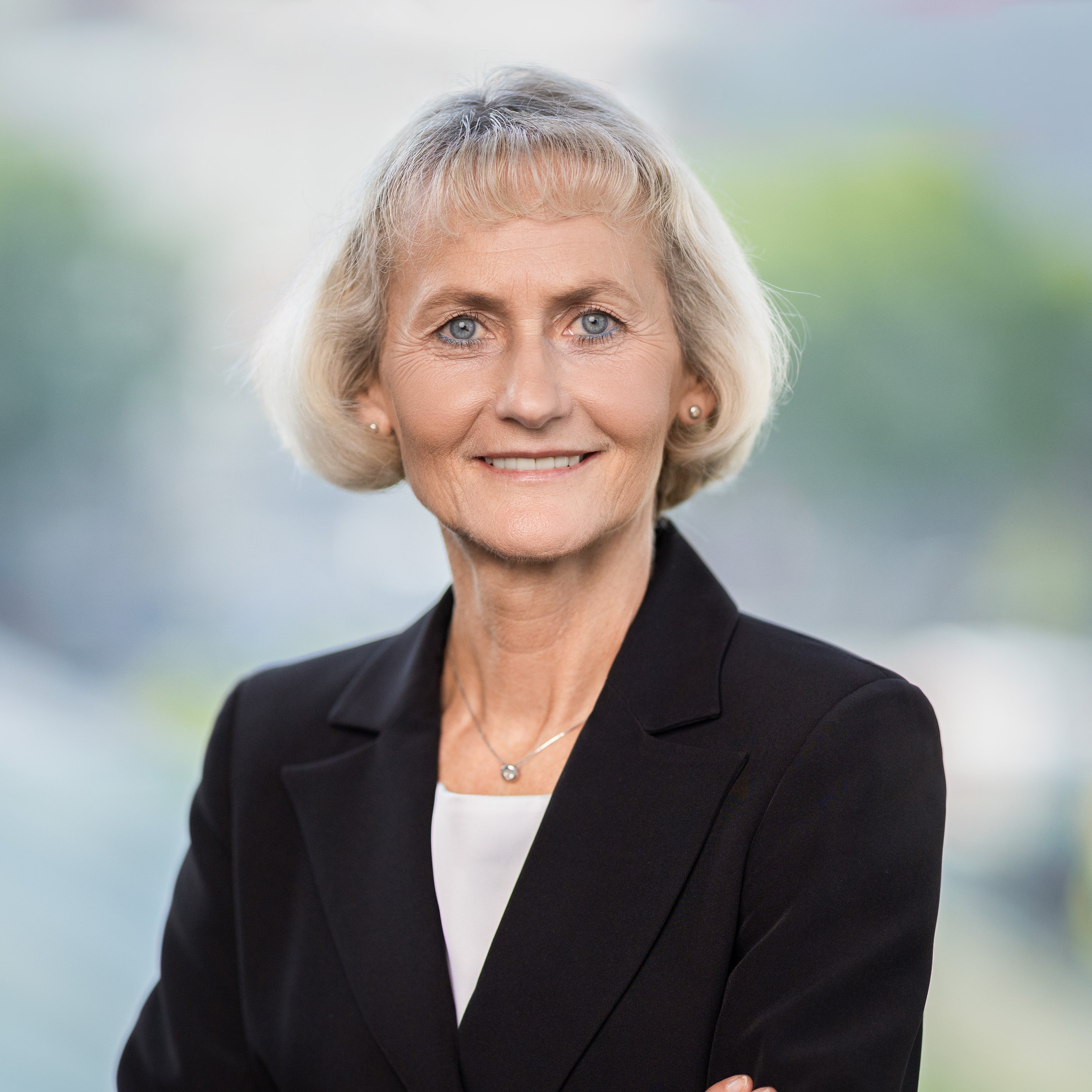 Mag.a Michaela Attermeyer, CPM ist Mitglied des Vorstandes der VBV-Betriebliche Altersvorsore AG, VBV-Pensionskasse Aktiengesellschaft, VBV-Vorsorgekasse AG, VBV-Asset Service GmbH und VBV-Lux Global S.à.r.l.