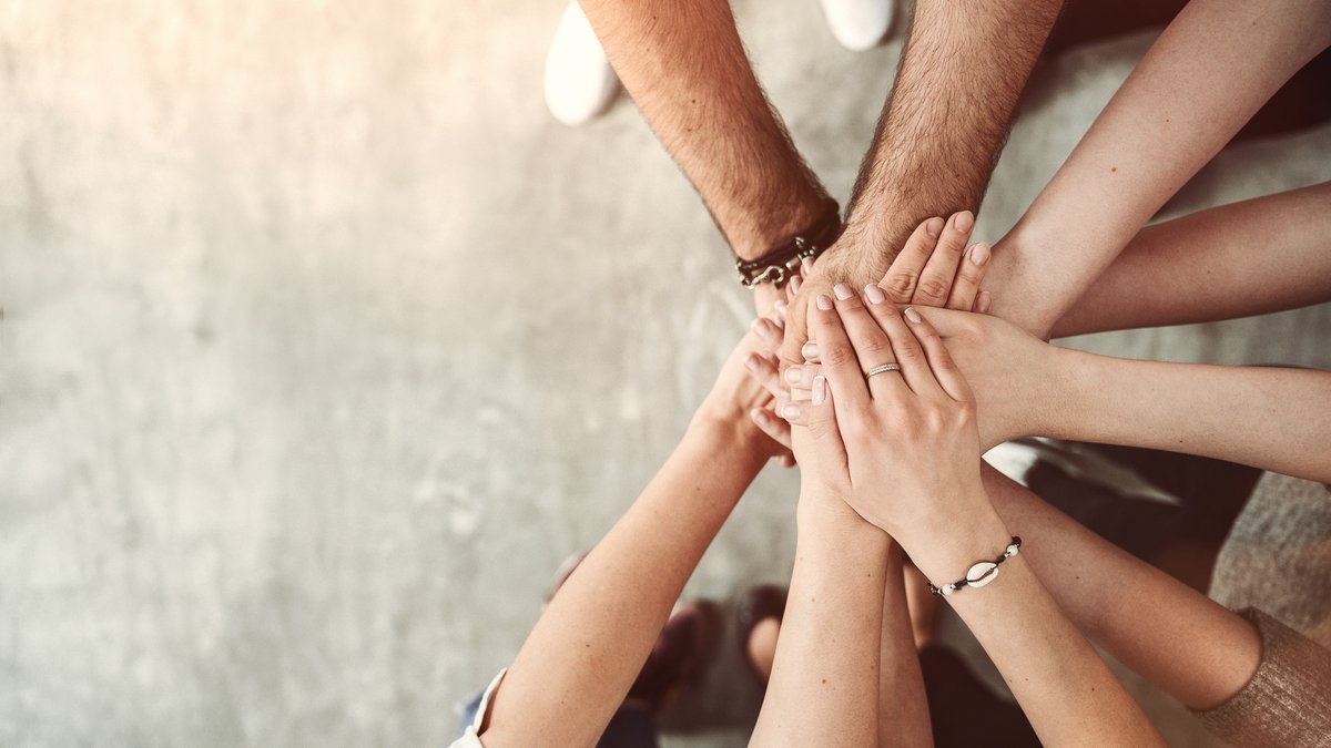 Familie, Elternschaft und Pflege: Unterstützung in jeder Lebensphase Familie, Elternschaft und Pflege: Unterstützung in jeder Lebensphase